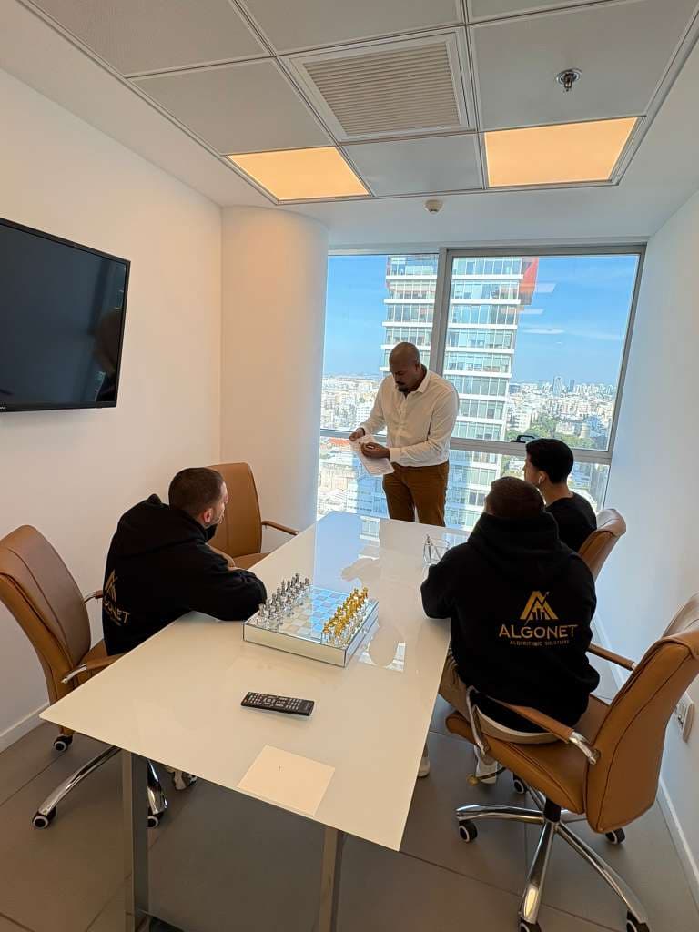 Algonet team briefing, Bnei Brak